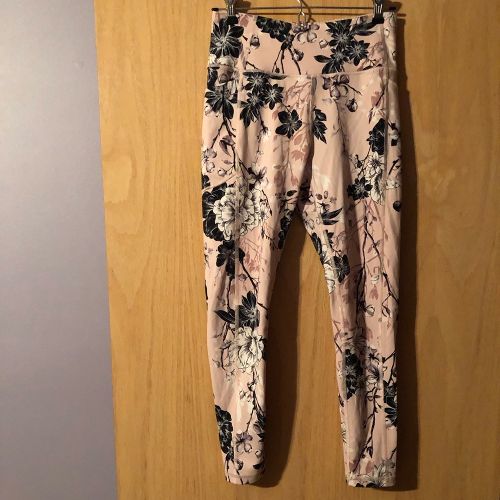 Victoria’s Secret floral size 8 exercise leggings